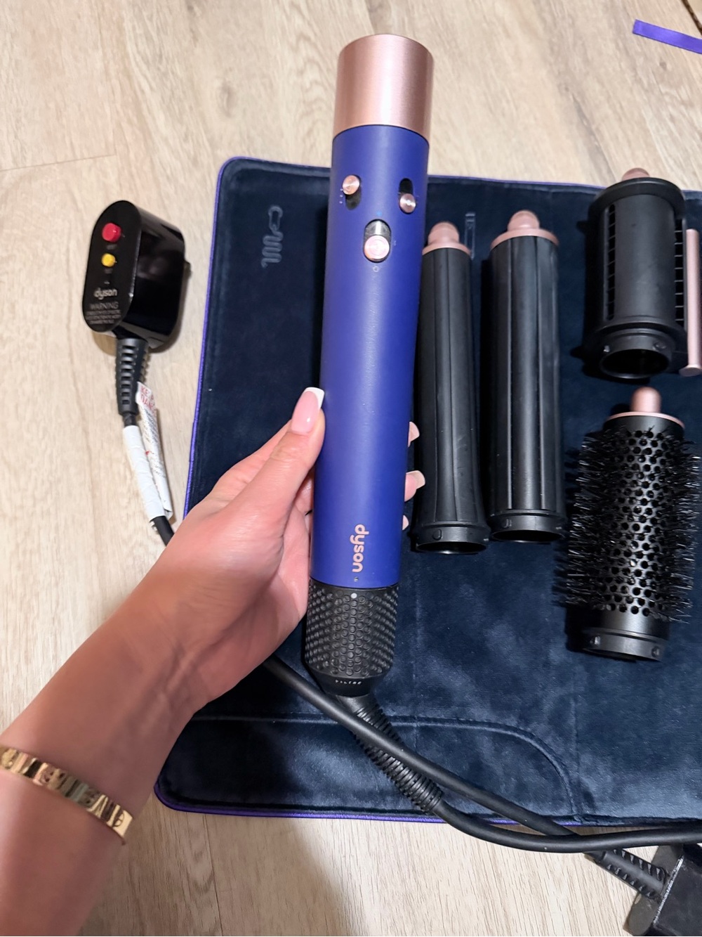Dyson Purple and Rose Gold Multi-Styling Hair Tool Set - Picture 2 of 9